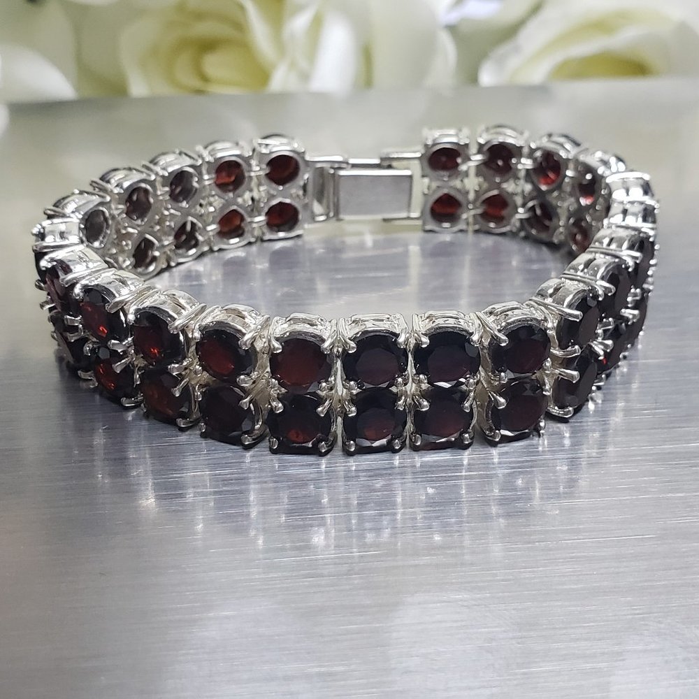 Victorian Antique Bohemian Garnet Bracelet in 925 silver